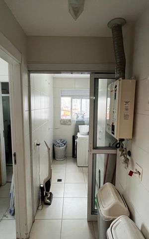 Apartamento à venda com 250m², 3 quartos e 4 vagas Apartamento à venda com 250m², 3 quartos e 4 vagasÁrea de Serviço