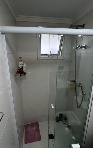 Apartamento à venda com 250m², 3 quartos e 4 vagas Apartamento à venda com 250m², 3 quartos e 4 vagasBanheiro da Suíte 2