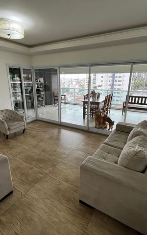 Apartamento à venda com 250m², 3 quartos e 4 vagas Apartamento à venda com 250m², 3 quartos e 4 vagasSala