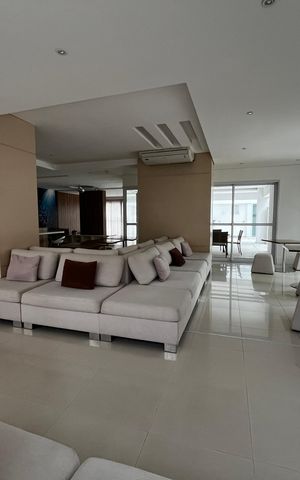 Apartamento à venda com 250m², 3 quartos e 4 vagas Apartamento à venda com 250m², 3 quartos e 4 vagasÁrea comum - Salão de festas