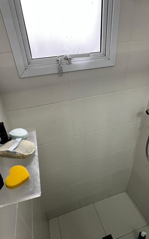 Apartamento à venda com 250m², 3 quartos e 4 vagas Apartamento à venda com 250m², 3 quartos e 4 vagasBanheiro da Suíte 3