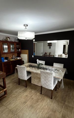 Apartamento à venda com 250m², 3 quartos e 4 vagas Apartamento à venda com 250m², 3 quartos e 4 vagasSala