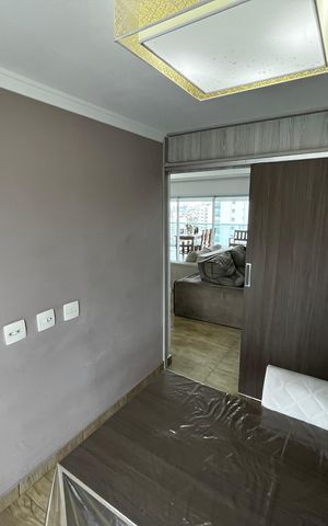 Apartamento à venda com 250m², 3 quartos e 4 vagas Apartamento à venda com 250m², 3 quartos e 4 vagasEscritório