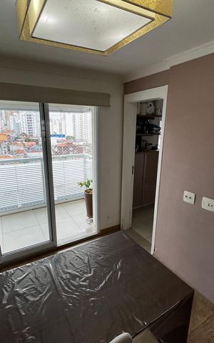 Apartamento à venda com 250m², 3 quartos e 4 vagas Apartamento à venda com 250m², 3 quartos e 4 vagasEscritório