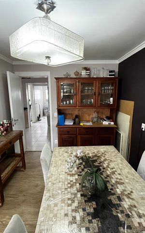 Apartamento à venda com 250m², 3 quartos e 4 vagas Apartamento à venda com 250m², 3 quartos e 4 vagasSala