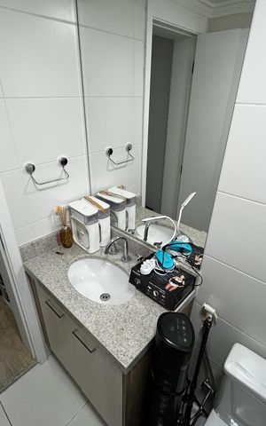 Apartamento à venda com 250m², 3 quartos e 4 vagas Apartamento à venda com 250m², 3 quartos e 4 vagasBanheiro da Suíte 1/Closet