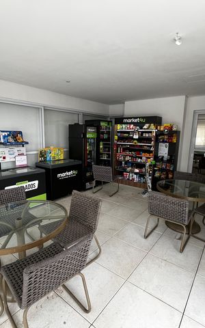 Apartamento à venda com 250m², 3 quartos e 4 vagas Apartamento à venda com 250m², 3 quartos e 4 vagasMercado