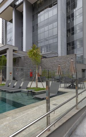 Apartamento à venda com 238m², 4 quartos e 4 vagas Apartamento à venda com 238m², 4 quartos e 4 vagasÁrea comum - Piscina