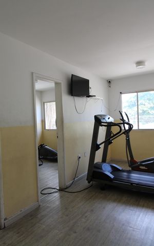 Casa de condomínio à venda com 70m², 2 quartos e 1 vagaÁrea Comum - Academia