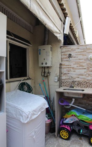 Casa de condomínio à venda com 70m², 2 quartos e 1 vagaÁrea de Serviço