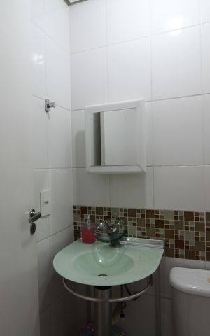 Casa de condomínio à venda com 70m², 2 quartos e 1 vagaLavabo
