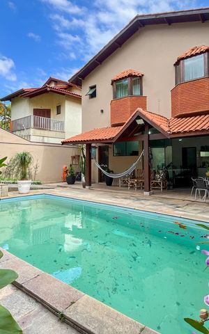 Casa para alugar com 580m², 5 quartos e 11 vagas Casa para alugar com 580m², 5 quartos e 11 vagasPiscina
