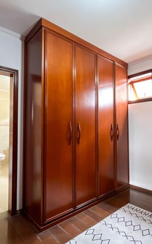 Casa para alugar com 580m², 5 quartos e 11 vagas Casa para alugar com 580m², 5 quartos e 11 vagasCloset da Suíte 4