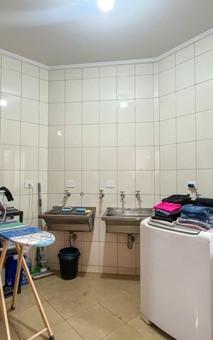 Casa para alugar com 580m², 5 quartos e 11 vagas Casa para alugar com 580m², 5 quartos e 11 vagasÁrea de Serviço