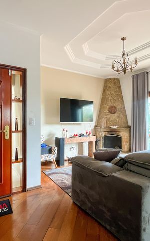 Casa para alugar com 580m², 5 quartos e 11 vagas Casa para alugar com 580m², 5 quartos e 11 vagasSala