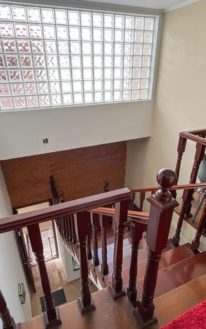 Casa para alugar com 580m², 5 quartos e 11 vagas Casa para alugar com 580m², 5 quartos e 11 vagasCorredor