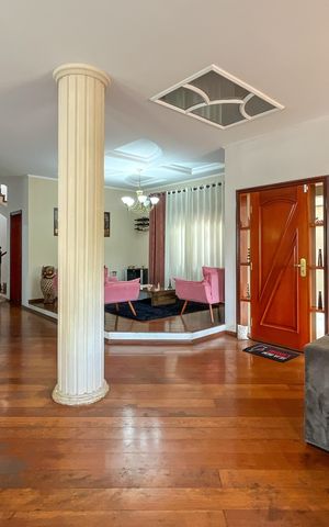 Casa para alugar com 580m², 5 quartos e 11 vagas Casa para alugar com 580m², 5 quartos e 11 vagasSala