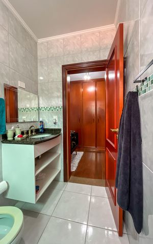 Casa para alugar com 580m², 5 quartos e 11 vagas Casa para alugar com 580m², 5 quartos e 11 vagasBanheiro da Suíte 1