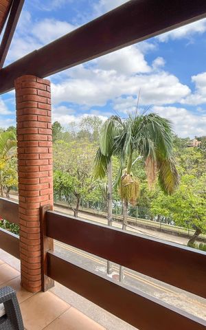 Casa para alugar com 580m², 5 quartos e 11 vagas Casa para alugar com 580m², 5 quartos e 11 vagasVaranda da Suíte 4
