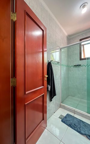 Casa para alugar com 580m², 5 quartos e 11 vagas Casa para alugar com 580m², 5 quartos e 11 vagasBanheiro da Suíte 1