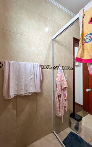 Casa para alugar com 580m², 5 quartos e 11 vagas Casa para alugar com 580m², 5 quartos e 11 vagasBanheiro da Suíte 2