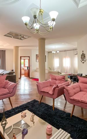 Casa para alugar com 580m², 5 quartos e 11 vagas Casa para alugar com 580m², 5 quartos e 11 vagasSala