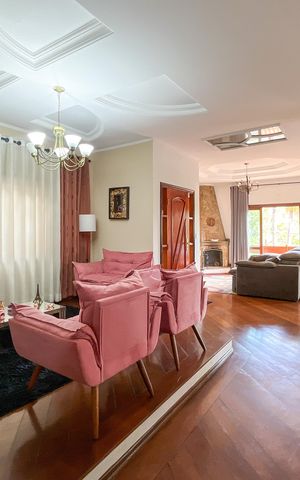 Casa para alugar com 580m², 5 quartos e 11 vagas Casa para alugar com 580m², 5 quartos e 11 vagasSala
