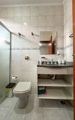 Casa para alugar com 580m², 5 quartos e 11 vagas Casa para alugar com 580m², 5 quartos e 11 vagasBanheiro da Suíte 3