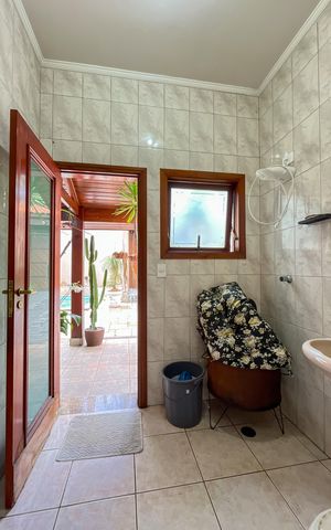 Casa para alugar com 580m², 5 quartos e 11 vagas Casa para alugar com 580m², 5 quartos e 11 vagasBanheiro de Serviço