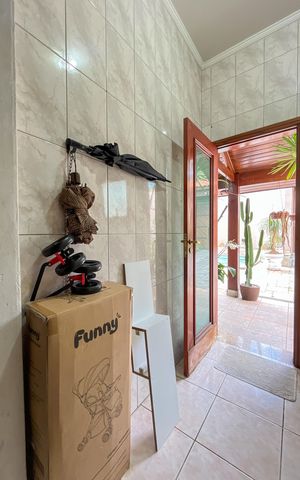 Casa para alugar com 580m², 5 quartos e 11 vagas Casa para alugar com 580m², 5 quartos e 11 vagasBanheiro de Serviço