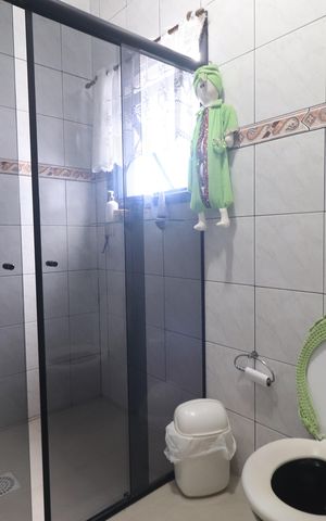 Casa à venda com 350m², 4 quartos e 2 vagasBanheiro