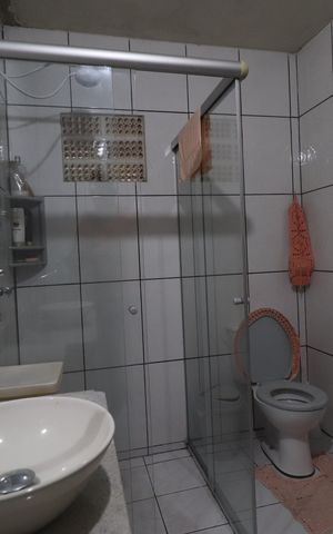 Casa à venda com 350m², 4 quartos e 2 vagasBanheiro