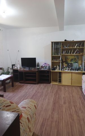 Casa à venda com 350m², 4 quartos e 2 vagasSala 1