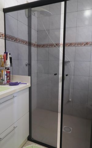 Casa à venda com 350m², 4 quartos e 2 vagasBanheiro