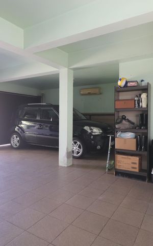 Casa à venda com 350m², 4 quartos e 2 vagasGaragem