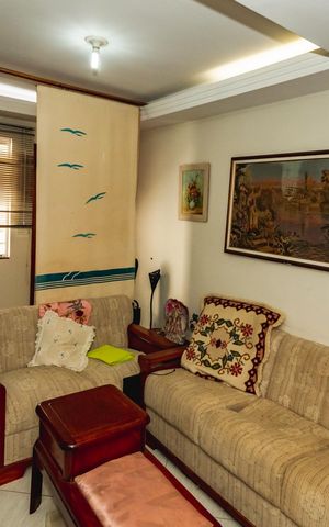Casa à venda com 75m², 2 quartos e 1 vagaSala