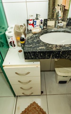 Casa à venda com 75m², 2 quartos e 1 vagaBanheiro