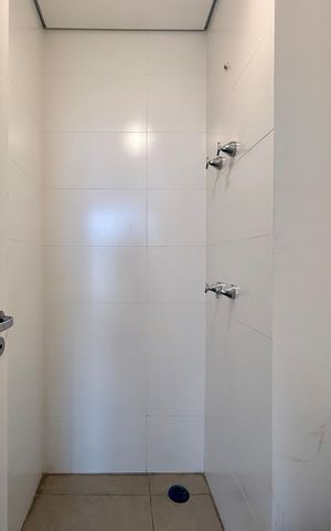 Studio à venda com 32m², 1 quarto e sem vaga Studio à venda com 32m², 1 quarto e sem vagaBanheiro social