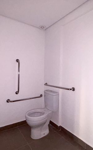 Studio para alugar com 25m², 1 quarto e sem vaga Studio para alugar com 25m², 1 quarto e sem vagaBanheiro Social