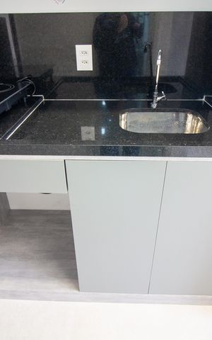 Studio para alugar com 24m², 1 quarto e sem vaga Studio para alugar com 24m², 1 quarto e sem vagaCozinha - Armários