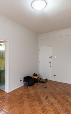 Apartamento à venda com 130m², 3 quartos e sem vagaSala