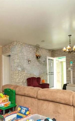 Casa à venda com 223m², 4 quartos e 4 vagas