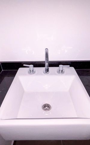 Studio para alugar com 23m², 1 quarto e sem vaga Studio para alugar com 23m², 1 quarto e sem vagaBanheiro