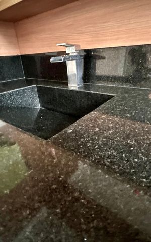 Apartamento à venda com 128m², 3 quartos e 3 vagas Apartamento à venda com 128m², 3 quartos e 3 vagasBanheiro da Suíte 1