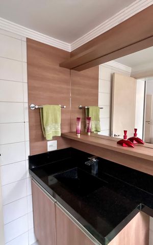 Apartamento à venda com 128m², 3 quartos e 3 vagas Apartamento à venda com 128m², 3 quartos e 3 vagasBanheiro da Suíte 1