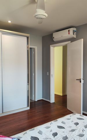 Casa de condomínio à venda com 645m², 4 quartos e 3 vagas Casa de condomínio à venda com 645m², 4 quartos e 3 vagasSuíte 3