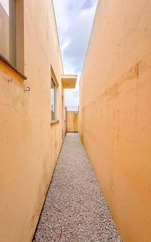 Casa para alugar com 135m², 2 quartos e 2 vagasCorredor