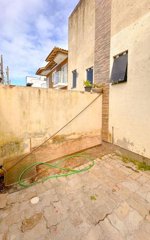 Casa para alugar com 135m², 2 quartos e 2 vagasÁrea externa