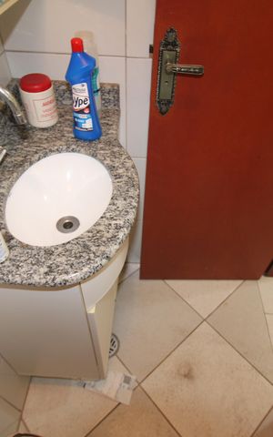 Casa de condomínio à venda com 130m², 3 quartos e 3 vagasLavabo