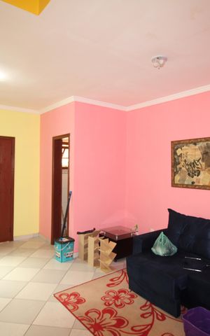 Casa de condomínio à venda com 130m², 3 quartos e 3 vagasSala